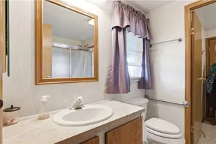 225 Heather Ln, Fairborn, OH 45324 - Photo 13