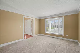 570 Brookmeade Ct, Troy, OH 45373 - Photo 9