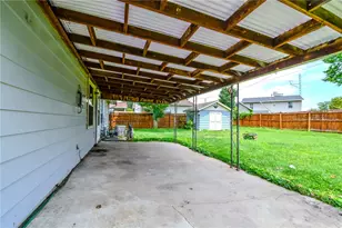 814 Bellows Dr, New Carlisle, OH 45344 - Photo 23