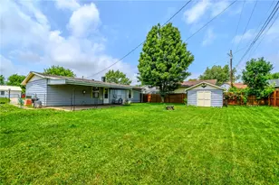 814 Bellows Dr, New Carlisle, OH 45344 - Photo 21