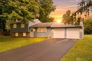 2552 Conwood Dr, Beavercreek, OH 45434 - Photo 1