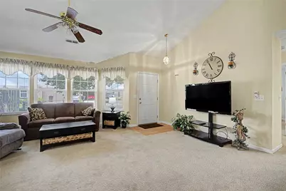 5051 Twin Lakes Circle, Clayton, OH 45315 - Photo 9