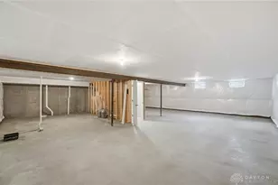 141 Kenneth Hamilton Way, Yellow Springs Vlg, OH 45387 - Photo 29