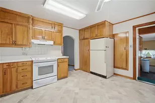 501 W Center St, Farmersville, OH 45325 - Photo 9