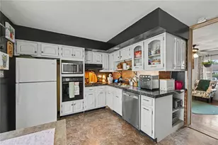 1160 Fairmont Dr, Sidney, OH 45365 - Photo 11