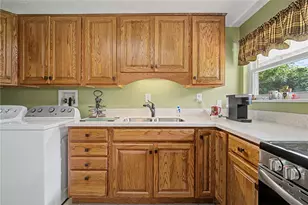 4800 Rolling St, Miami Township, OH 45439 - Photo 13