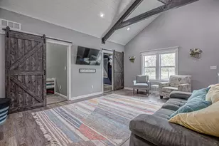 137 S Waynesville Rd, Oregonia, OH 45054 - Photo 7