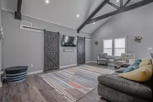 137 S Waynesville Rd, Oregonia, OH 45054 - Photo 5