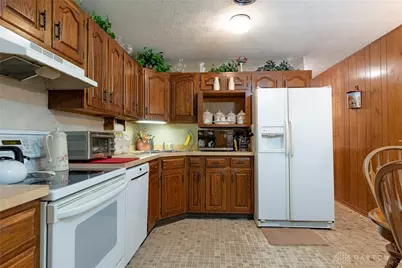 837 Colorado Drive, Xenia, OH 45385 - Photo 7