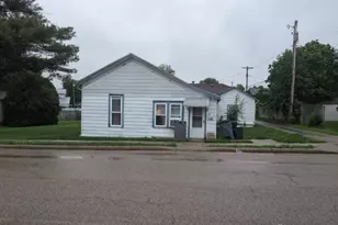 101 California St, Farmersville, OH 45325 - Photo 1