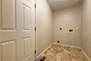 2639 McKinley Pl, Beavercreek, OH 45431 - Photo 33