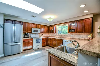 2517 Banyon Drive, Beavercreek, OH 45431 - Photo 17