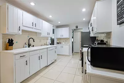 8910 Springrun Lane, Washington Twp, OH 45458 - Photo 19