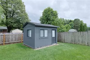 8910 Springrun Ln, Washington Twp, OH 45458 - Photo 43
