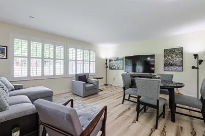 8910 Springrun Lane, Washington Twp, OH 45458 - Photo 7