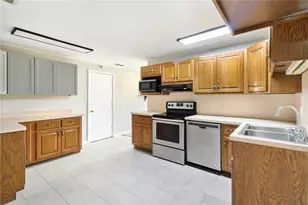 257 Crosswell Ave, Brookville, OH 45309 - Photo 9