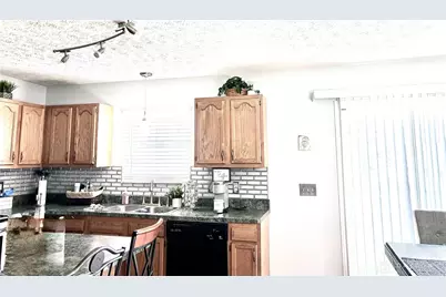 1006 Lofton Drive, Englewood, OH 45315 - Photo 5