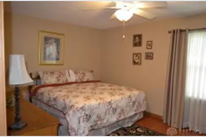 858 Trent Close, Springfield, OH 45503 - Photo 9