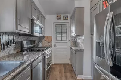 360 East Drive, Oakwood, OH 45419 - Photo 15