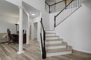 10226 Morgan Grey Ct, Washington Twp, OH 45458 - Photo 5
