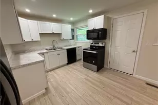 5705 Tibet Dr, Huber Heights, OH 45424 - Photo 7