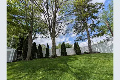 2407 Selby Place, Kettering, OH 45420 - Photo 5