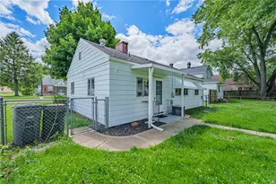 916 S Crawford St, Troy, OH 45373 - Photo 7