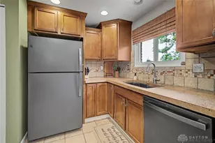 1895 N Longview St, Beavercreek, OH 45432 - Photo 9