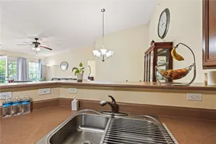 2636 Harding Ct, Beavercreek, OH 45431 - Photo 9