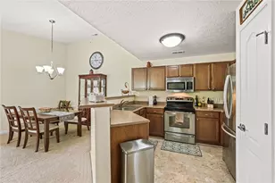 2636 Harding Ct, Beavercreek, OH 45431 - Photo 3
