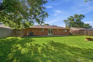 7329 Kirkview Dr, Huber Heights, OH 45424 - Photo 25