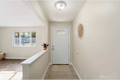 7329 Kirkview Drive, Huber Heights, OH 45424 - Photo 5