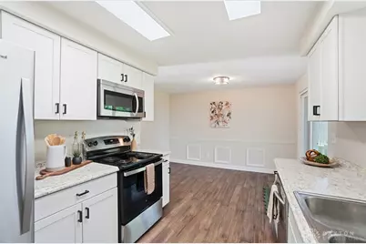 7329 Kirkview Drive, Huber Heights, OH 45424 - Photo 13