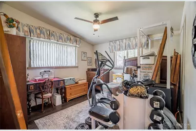 5550 Joyce Ann Dr, Dayton, OH 45415 - Photo 17