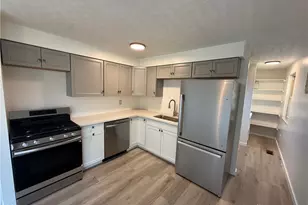 7619 Bassett Dr, Huber Heights, OH 45424 - Photo 5