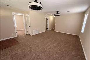 2142 Gipsy Dr, Dayton, OH 45414 - Photo 7