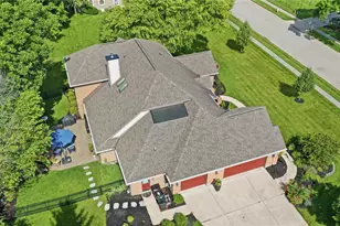 9301 Patriot Woods Ct, Washington Twp, OH 45458 - Photo 5