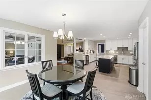 9301 Patriot Woods Ct, Washington Twp, OH 45458 - Photo 17