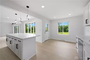 8196 Westbrook Rd, Brookville, OH 45309 - Photo 15