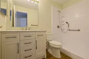 5984 Meadow Creek Dr, Miami Township, OH 45150 - Photo 17