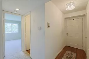 5984 Meadow Creek Dr, Miami Township, OH 45150 - Photo 5