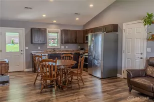 215 Crosswell Ave, Brookville, OH 45309 - Photo 9