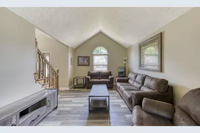 2421 Rossini Road, Miami Township, OH 45459 - Photo 5