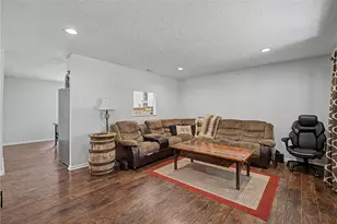 8115 Sue Ave, Franklin, OH 45005 - Photo 9