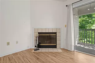 6635 Brigham Sq, Centerville, OH 45459 - Photo 9
