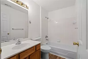 6635 Brigham Sq, Centerville, OH 45459 - Photo 15