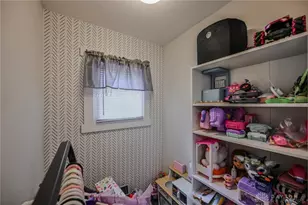 852 Rodgers Dr, Springfield, OH 45503 - Photo 15