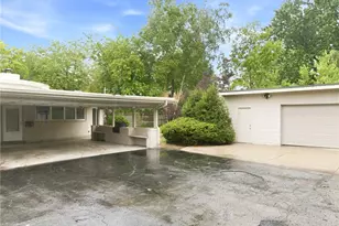 2501 Parklawn Dr, Kettering, OH 45440 - Photo 35