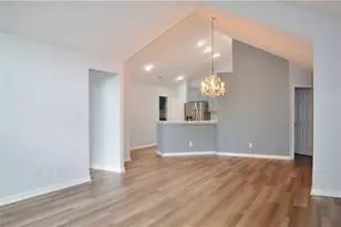2647 Prestwick Village Circle Circle, Springfield, OH 45503 - Photo 3