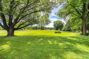 2145 Hilltop Rd, Xenia Twp, OH 45385 - Photo 7